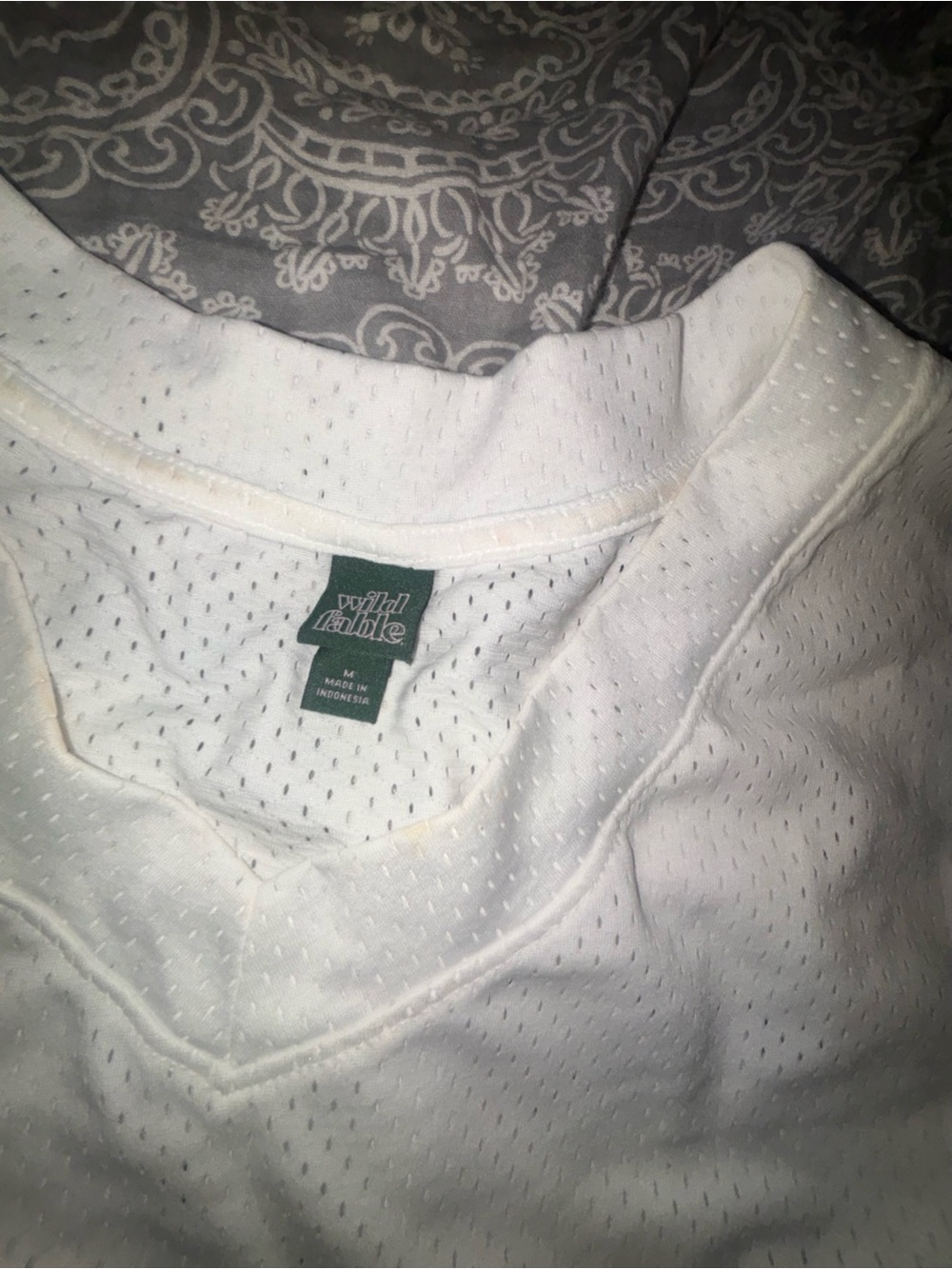 wild fable White Mesh Jersey Top with Burgundy Number 90 - Picture 2 of 2